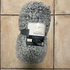 Mainstays Light Gray Sherpa Throw